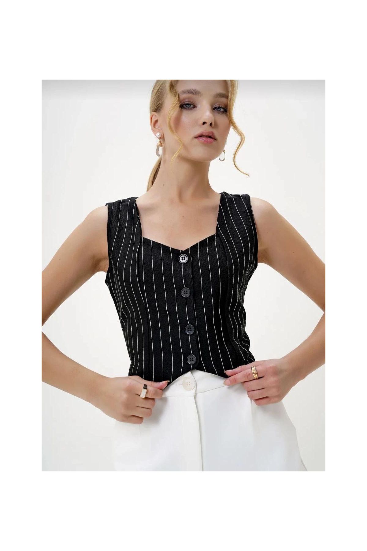 Çizgili krep düğmeli yelek siyah s3395