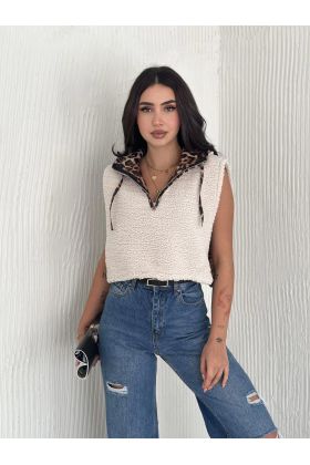 Astarlı kapşonlu kuzu yelek beyaz