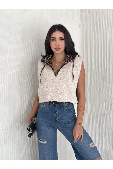 Astarlı kapşonlu kuzu yelek beyaz