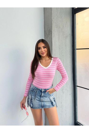 V yaka çizgili bluz pembe