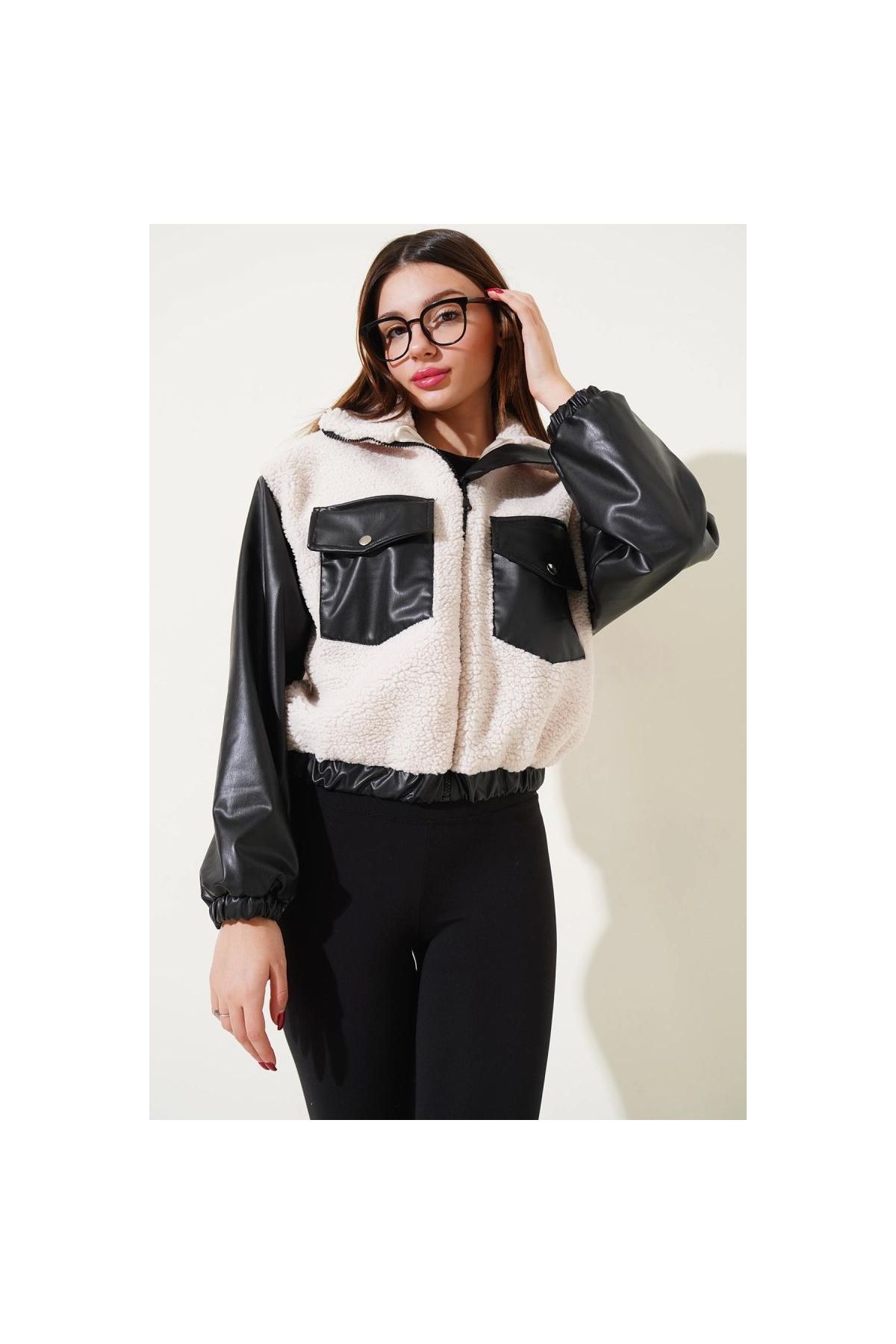 Deri garnili cepli peluş mont siyah