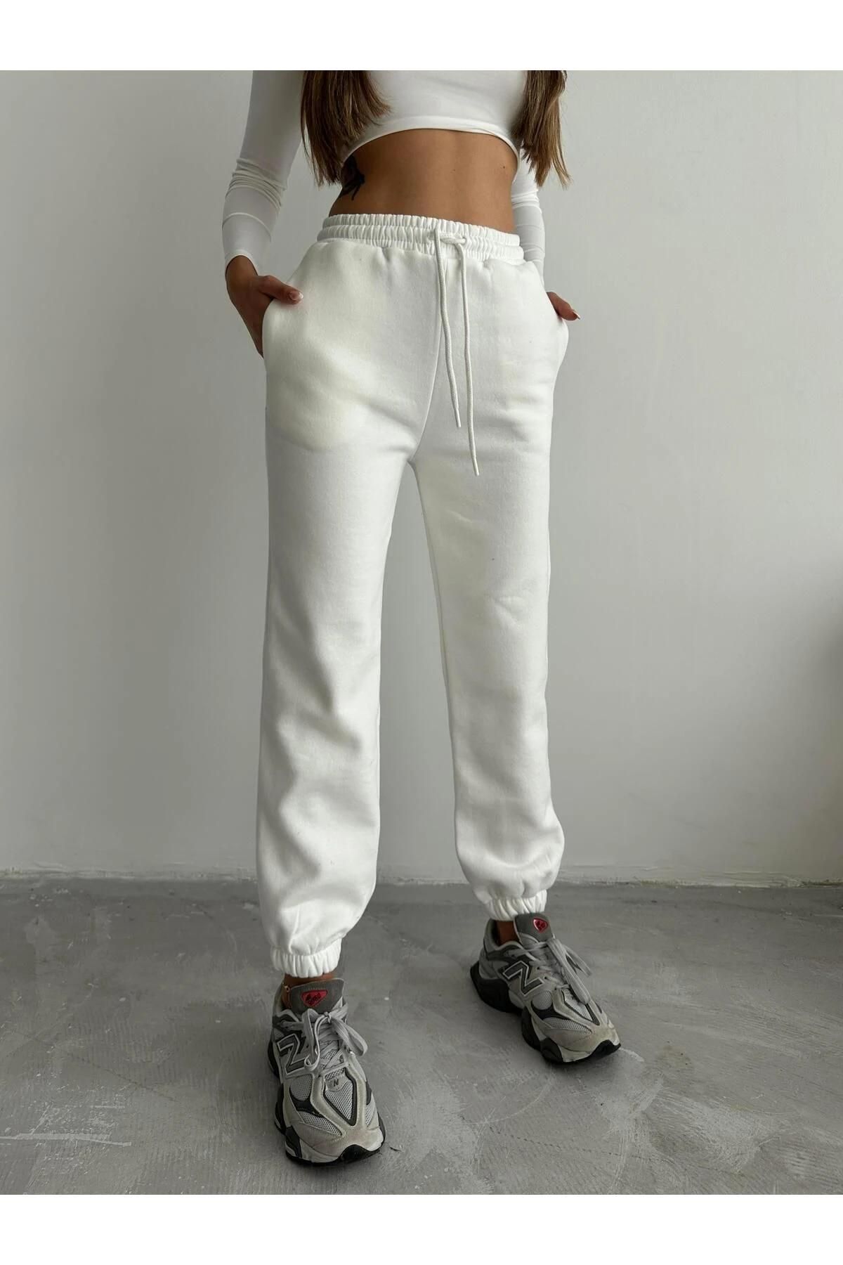 3 iplik şardonlu paça lastikli eşofman beyaz