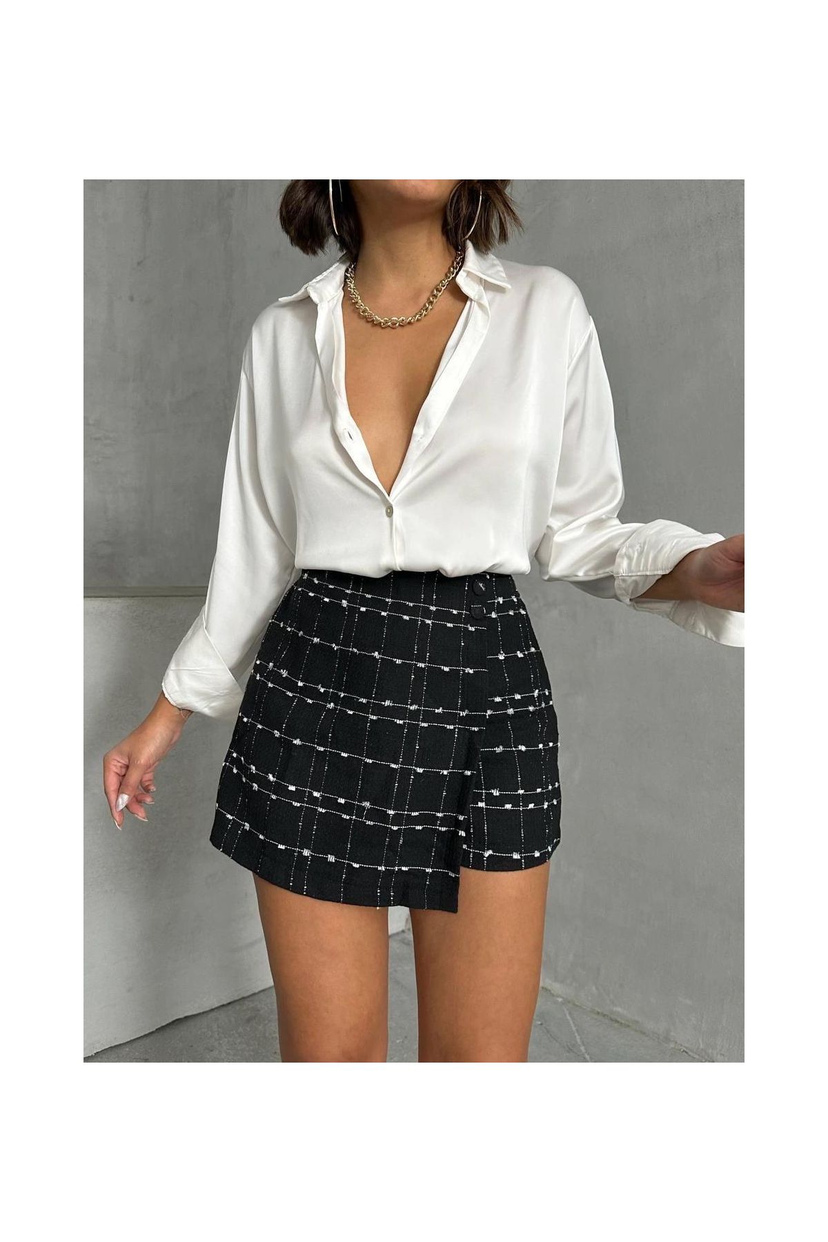 İki düğmeli ch kumaş şort etek siyah h26414