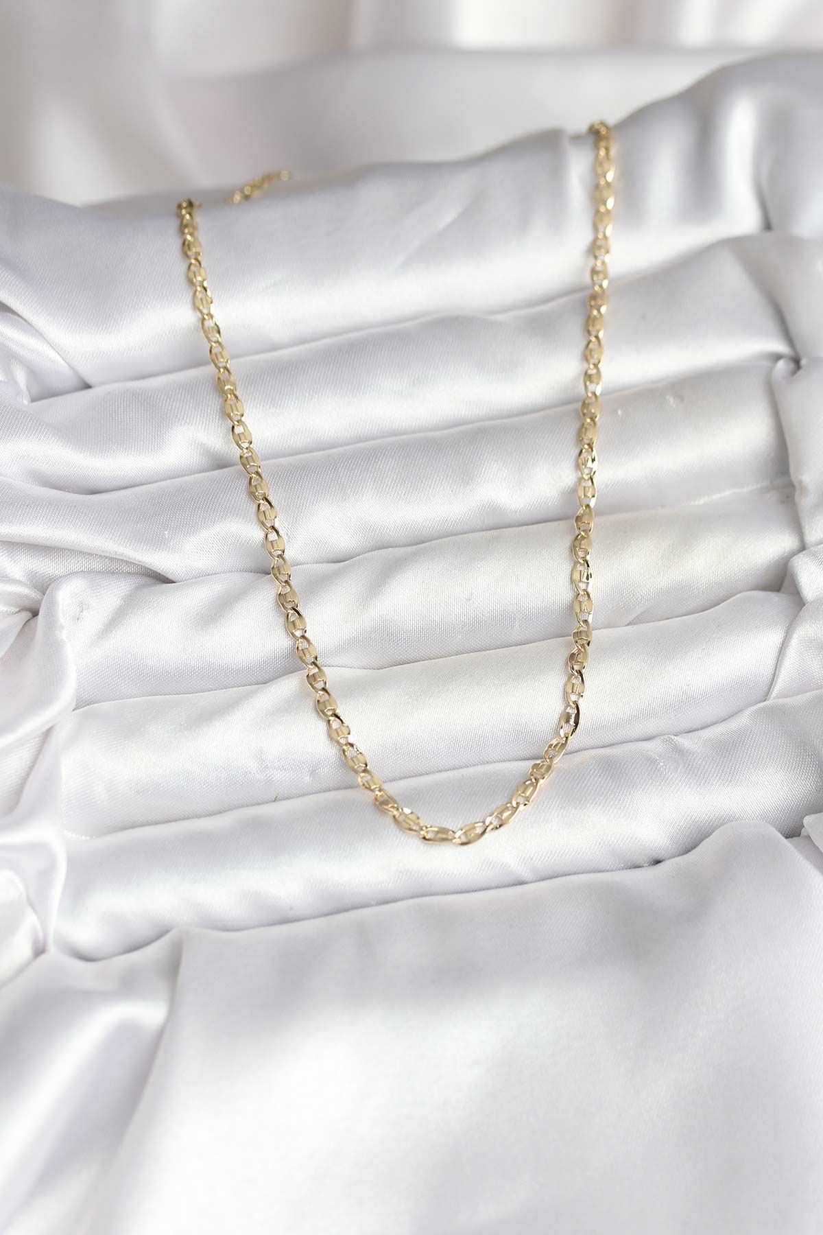 14K Gold Renk Kaplama Ezme Plaka Model CM Kadın Kolye - TJ-BKO10750