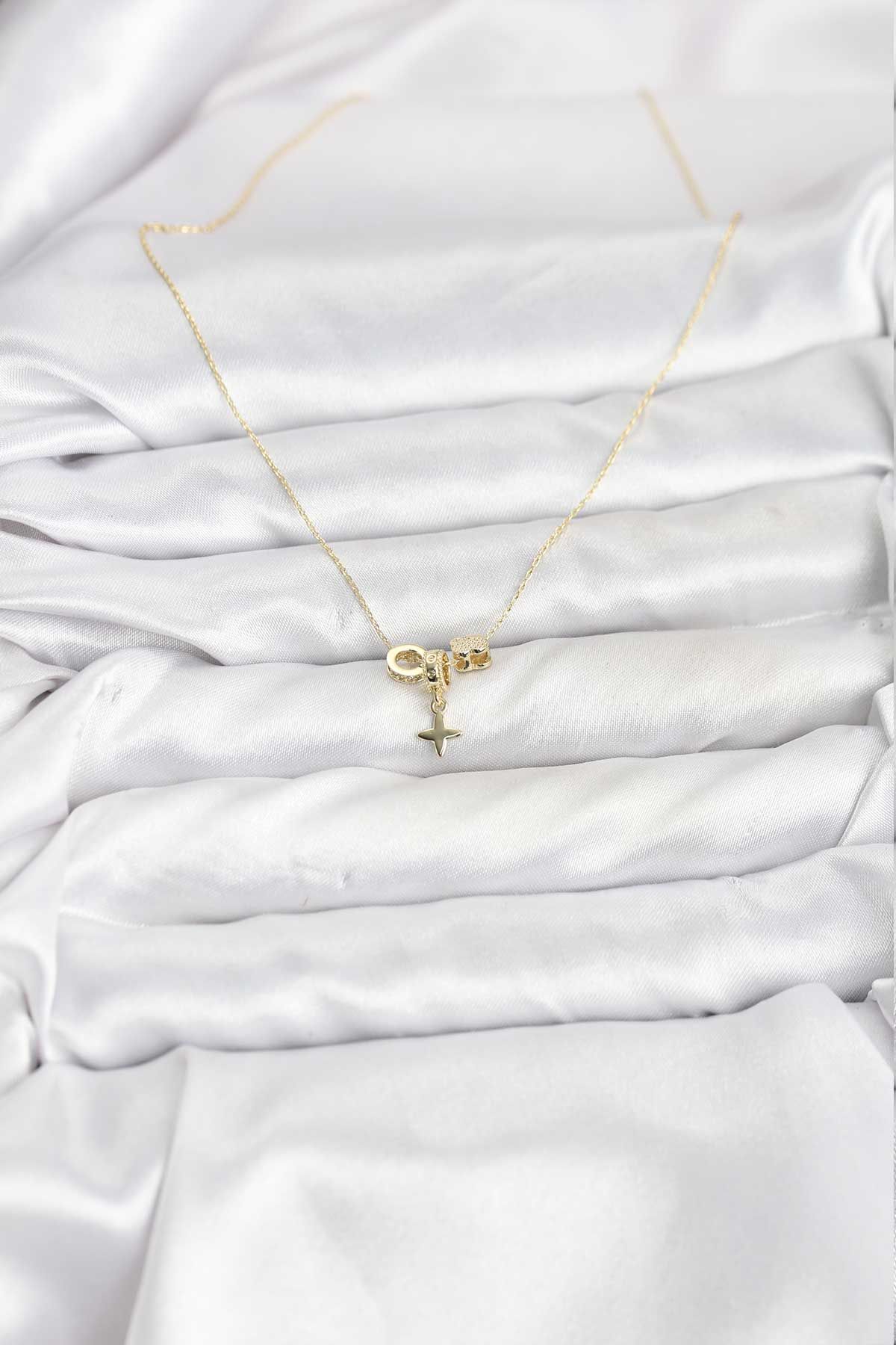 Gold Renk Pirinç Minimal Charmlı Kadın Kolye - TJ-BKO10794