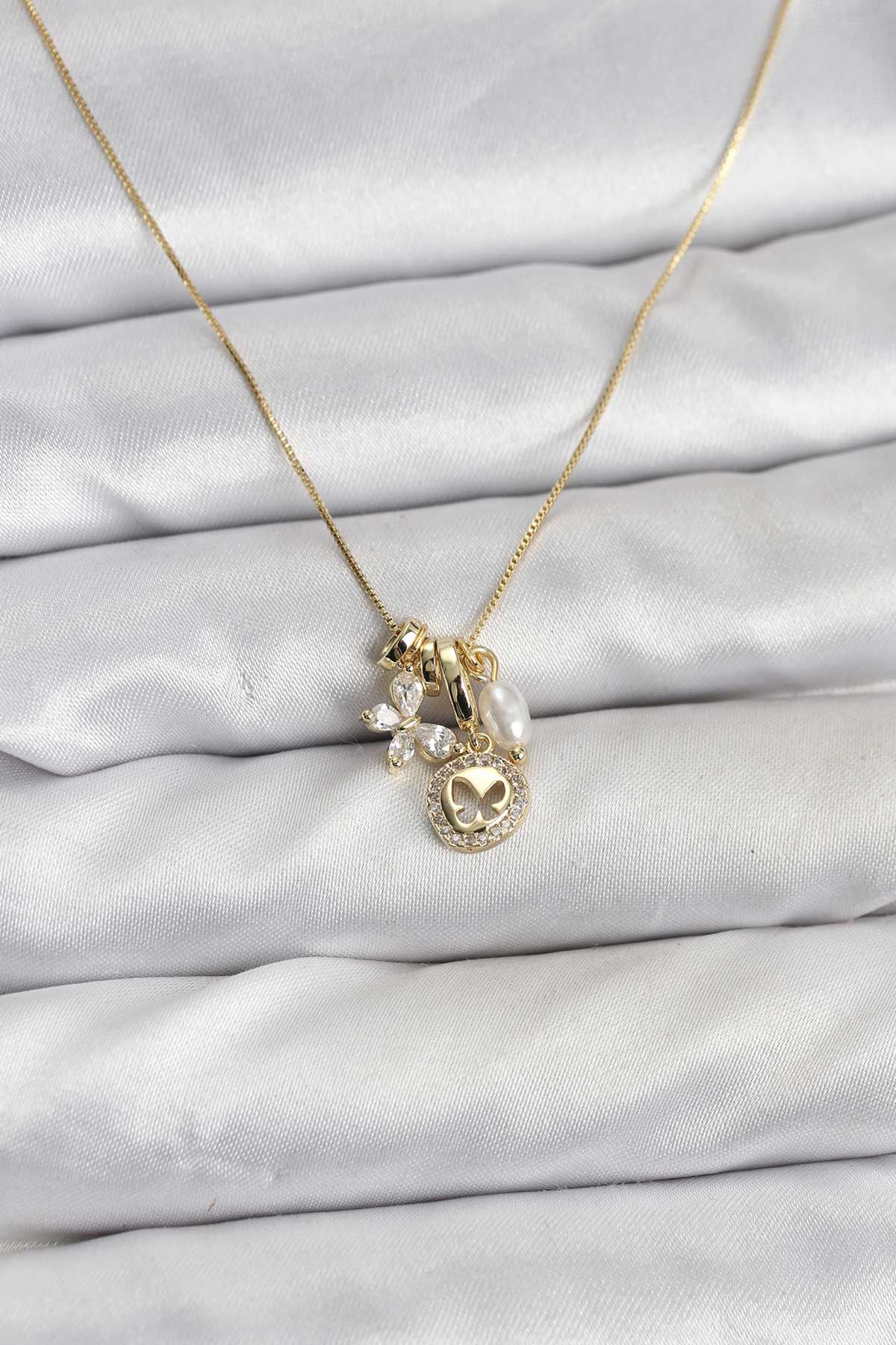 Gold Renk Pirinç Minimal Kelebek Charmlı Kadın Kolye - TJ-BKO10796