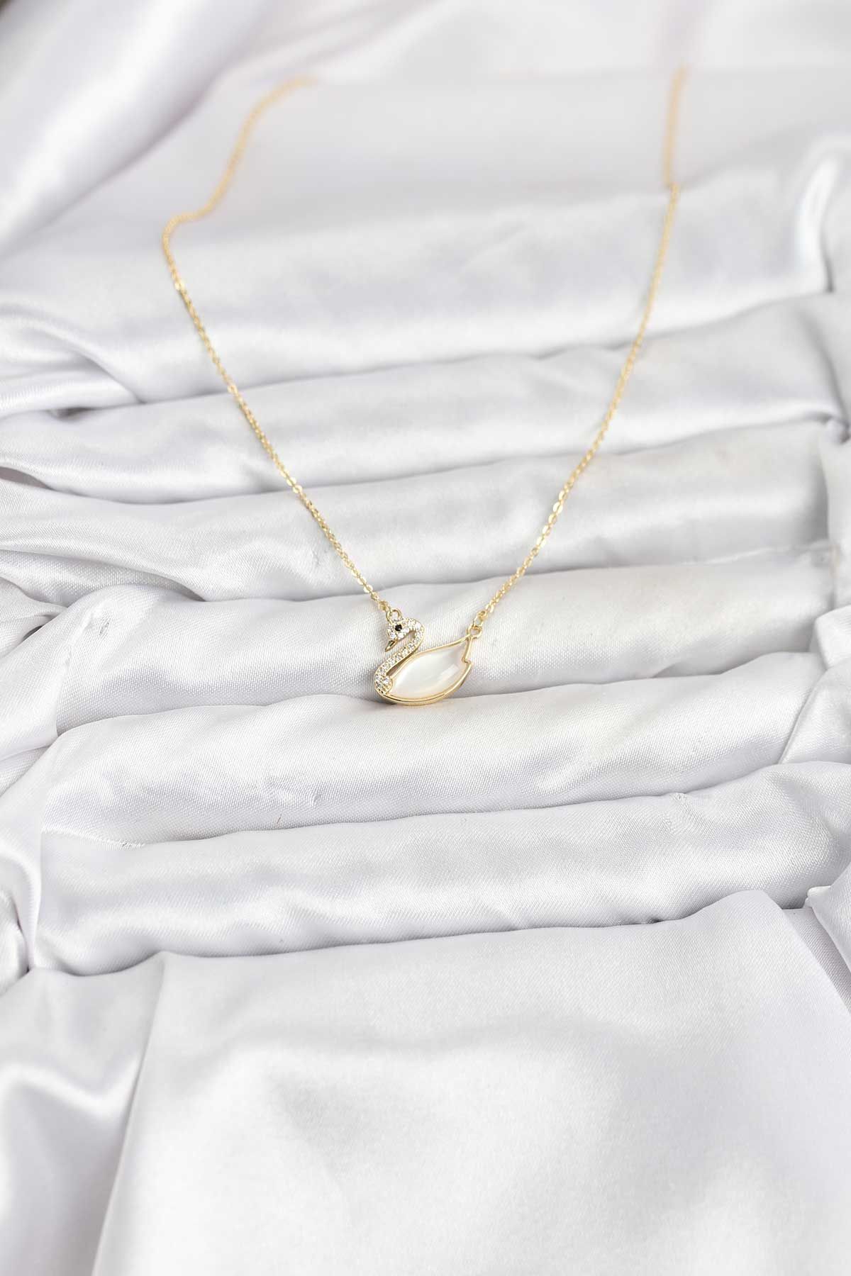 Pirinç Gold Renk Kuğu Model Kadın Kolye - TJ-BKO10798