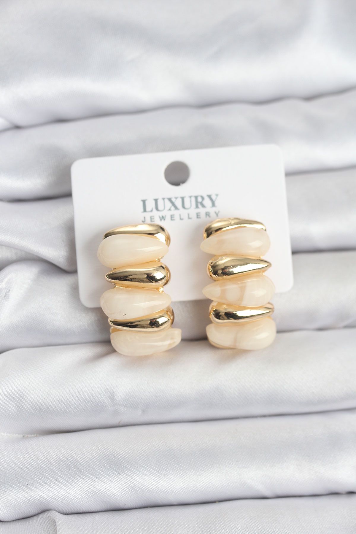 Krem Renk Pirinç Vintage Kadın Küpe - TJ-BKP11492