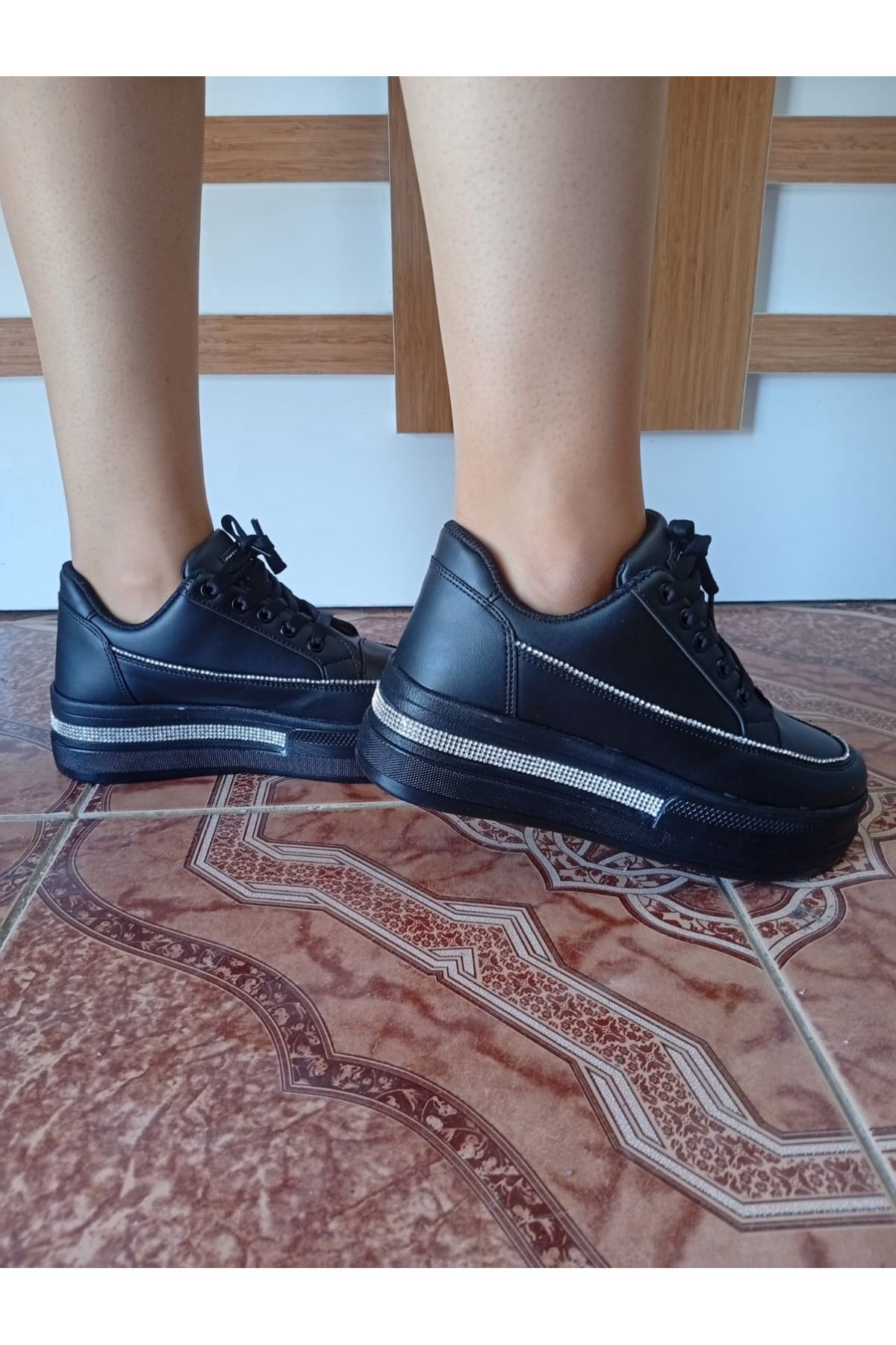 Kadın Yüksek Taban Rahat Şık Günlük  Spor Ayakkabı Siyah Renk