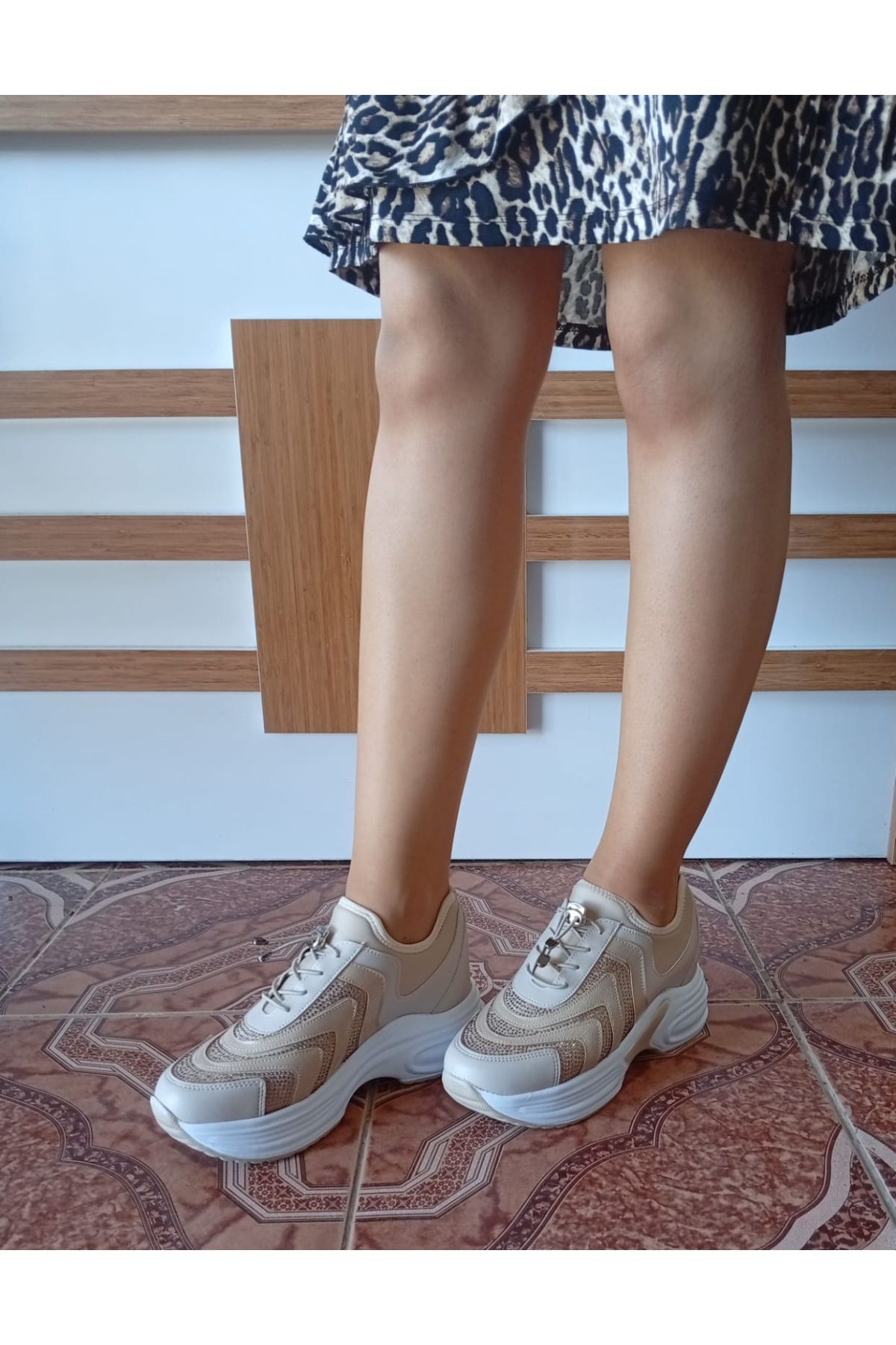 Kadın Yüksek Taban Rahat Şık Günlük Spor Ayakkabı Bej Renk