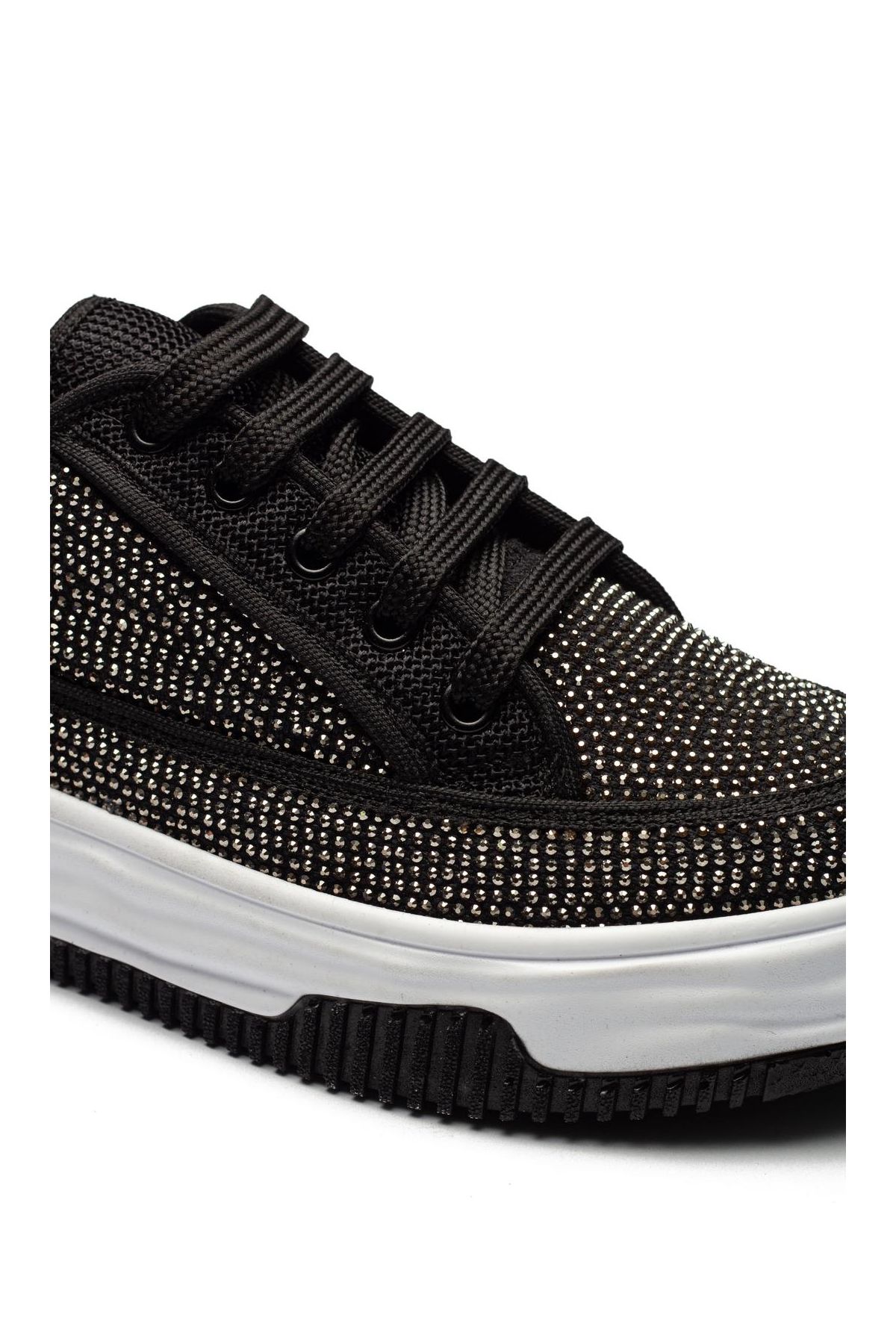 Kadın Yüksek Taban Rahat Şık Günlük Spor Ayakkabı Siyah Renk