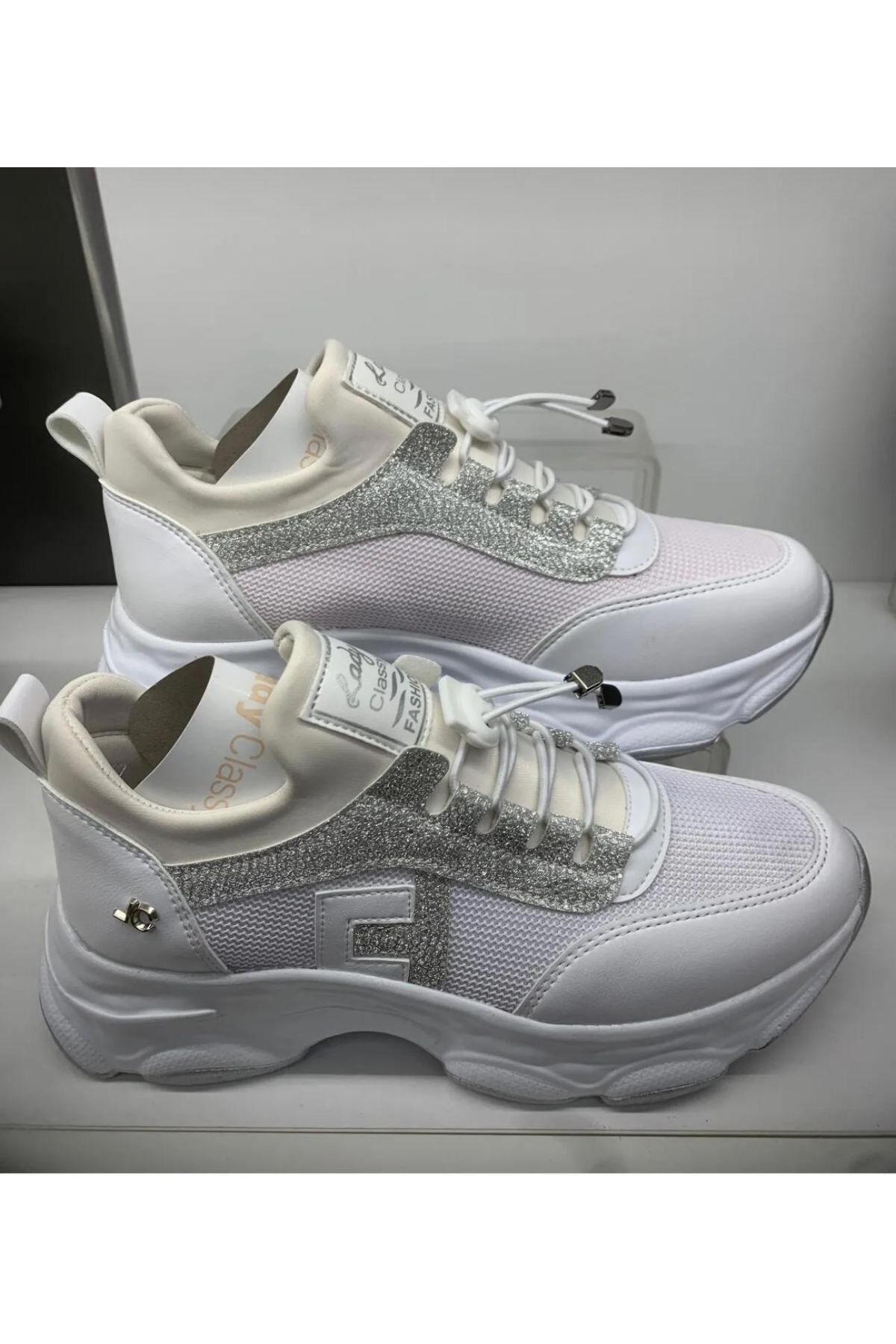 Kadın Yüksek Taban Rahat Şık Günlük Spor Ayakkabı Beyaz Renk