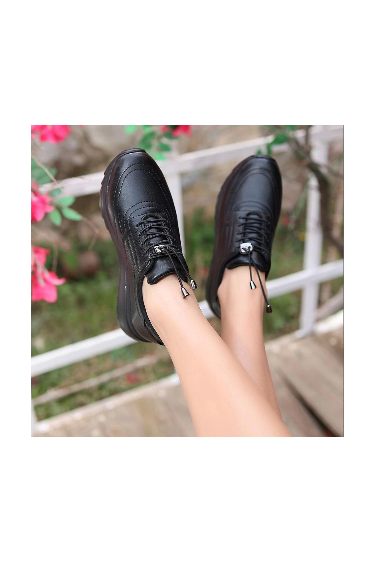 Romy Siyah Cilt  Bağcıklı Spor Ayakkabı