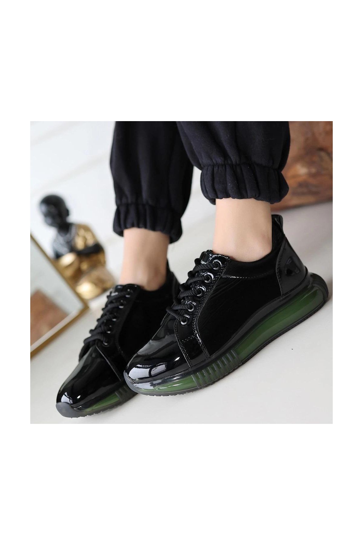 Piona Siyah Rugan Yeşil Tabanlı Spor Ayakkabı