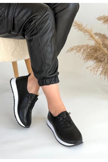 Tone Siyah Cilt Bağcıklı Spor Ayakkabı