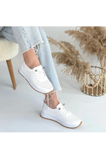Tone Beyaz Cilt Bağcıklı Spor Ayakkabı