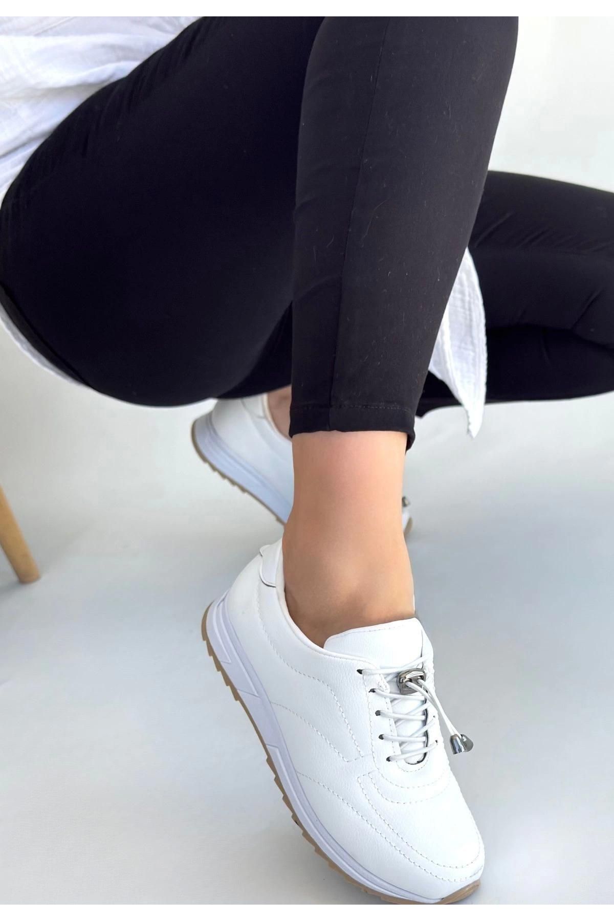 Finna Beyaz Cilt Bağcıklı Spor Ayakkabı