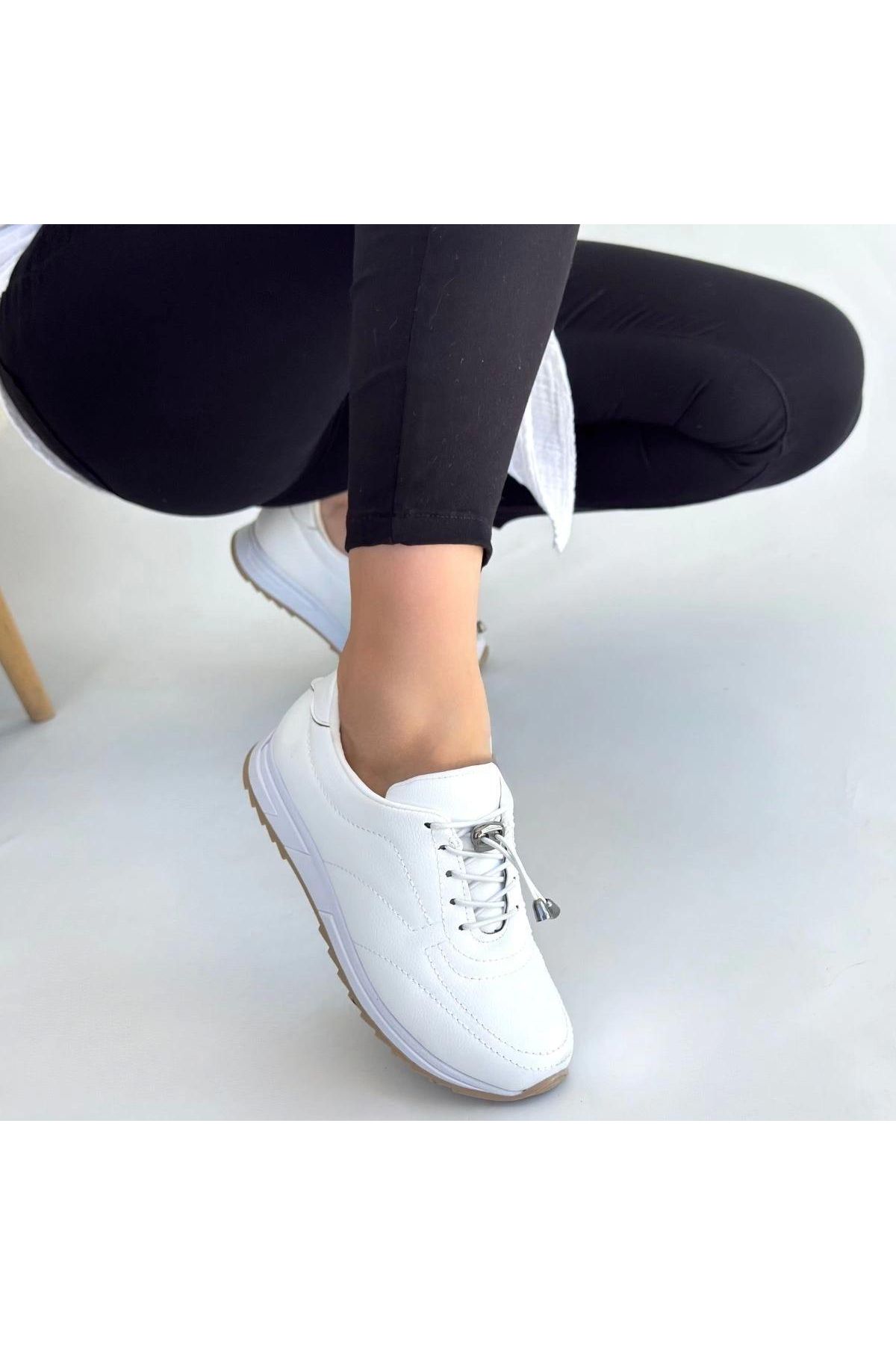 Finna Beyaz Cilt Bağcıklı Spor Ayakkabı