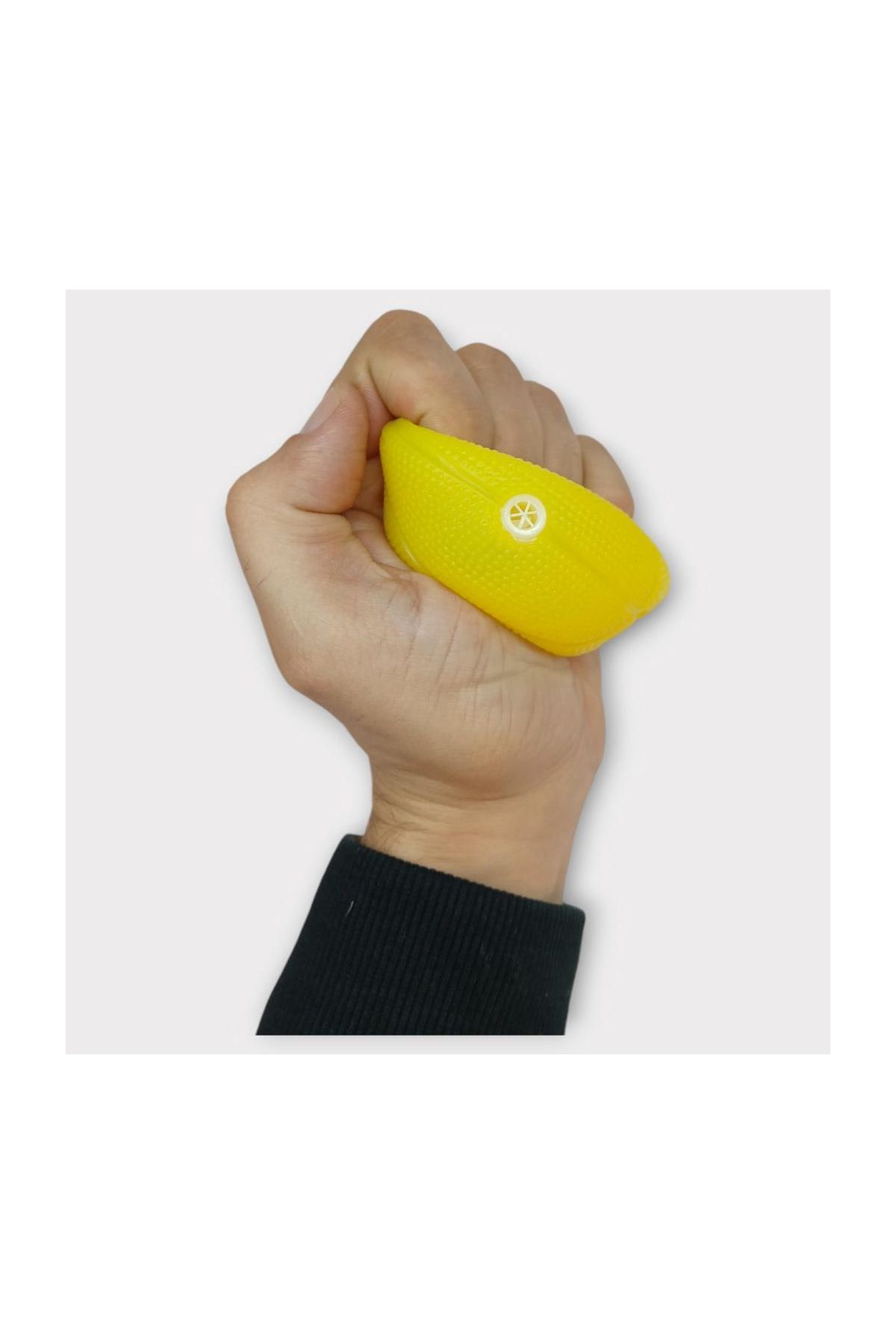 Köpek Oyuncağı - Plastik Düdüklü Top - Sarı