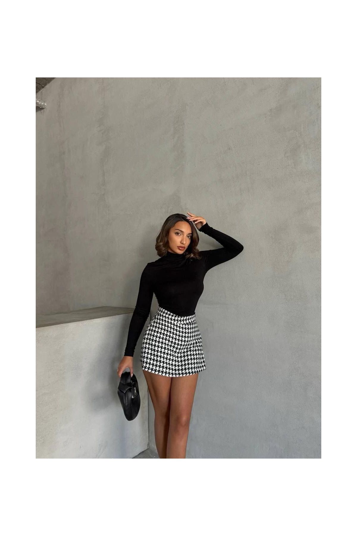 Kapaklı kaşe şort etek siyah beyaz kazayağı h261218