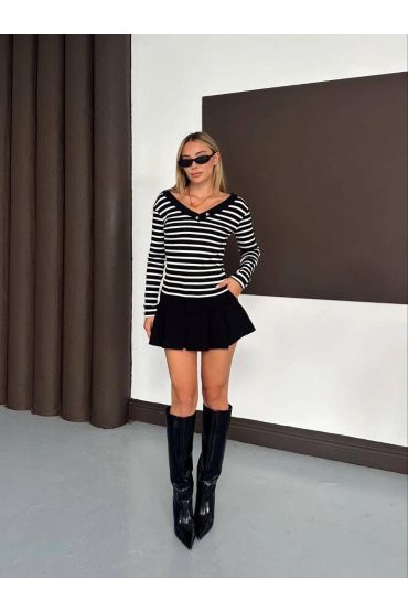 V yaka kol ve yaka düğmeli bluz siyah A4047