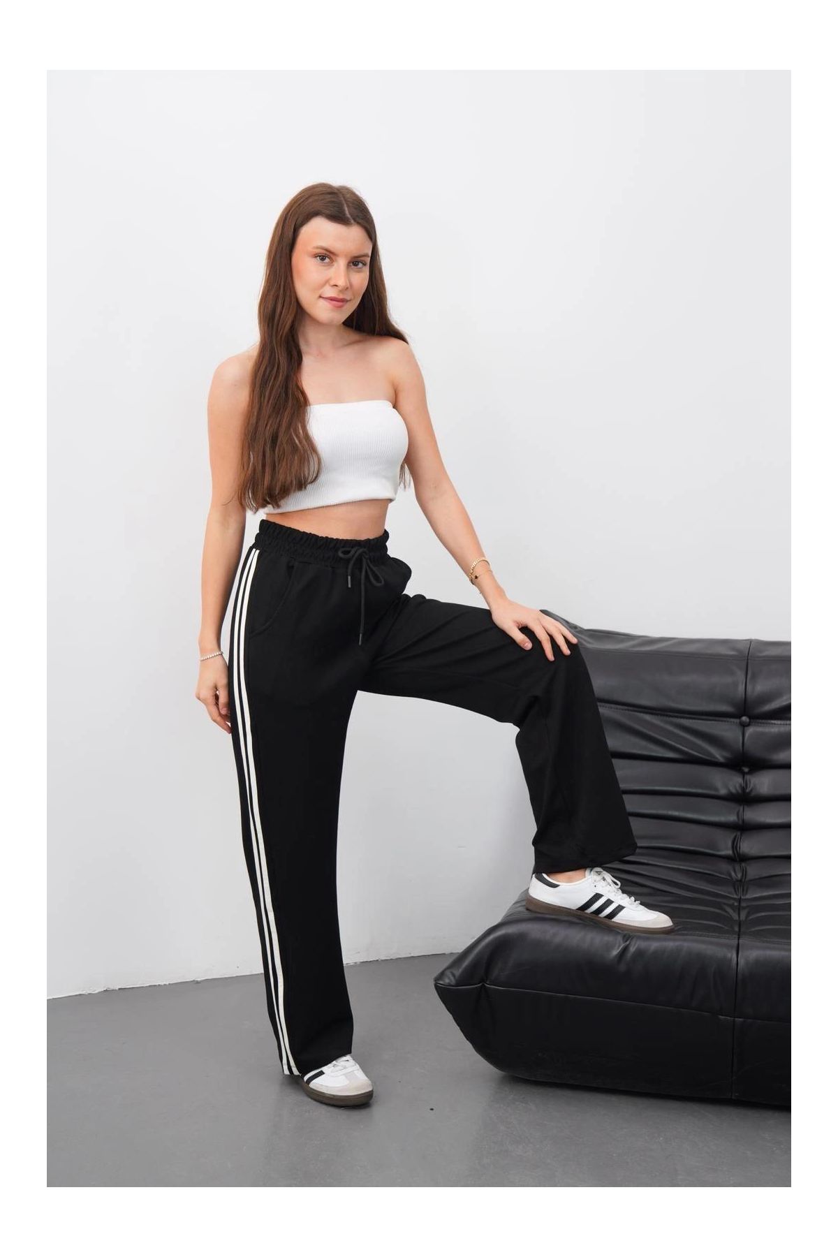 Yandan çift şeritli pantolon siyah