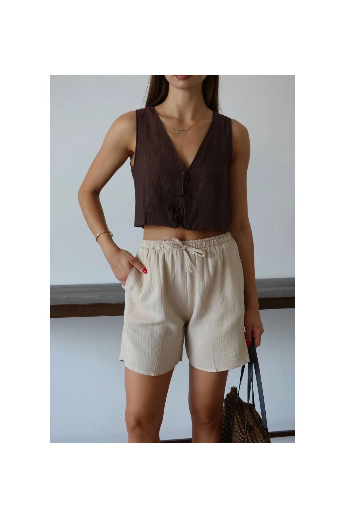 Müslin kumaş şort bağcıklı bej pt