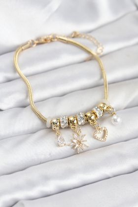 Pirinç Gold Renk Kutup Yıldızı ve Kalp Charmlı Kadın Bileklik - TJ-BB8181