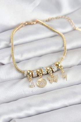 Pirinç Gold Renk Kelebek Charmlı Kadın Bileklik - TJ-BB8193