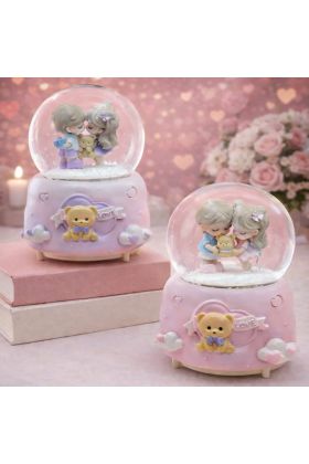 Sevimli Çift Büyük Boy Kar Küresi