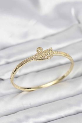 Pirinç Gold Renk Zirkon Taşlı Kuğu Model Kadın Kelepçe Bileklik - TJ-BB8228