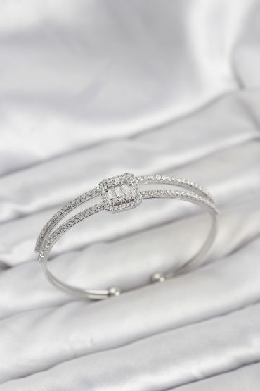 Pirinç Gümüş Renk Baget Model Kadın Bileklik - TJ-BB8264