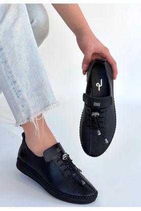 Warte Siyah Deri Bağcıklı Spor Ayakkabı