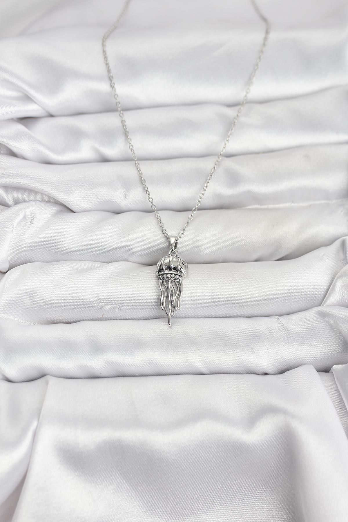 316L Çelik Zincir Gümüş Renk Deniz Anası Model Zirkon Taşlı Kadın Kolye - TJ-BKO10843