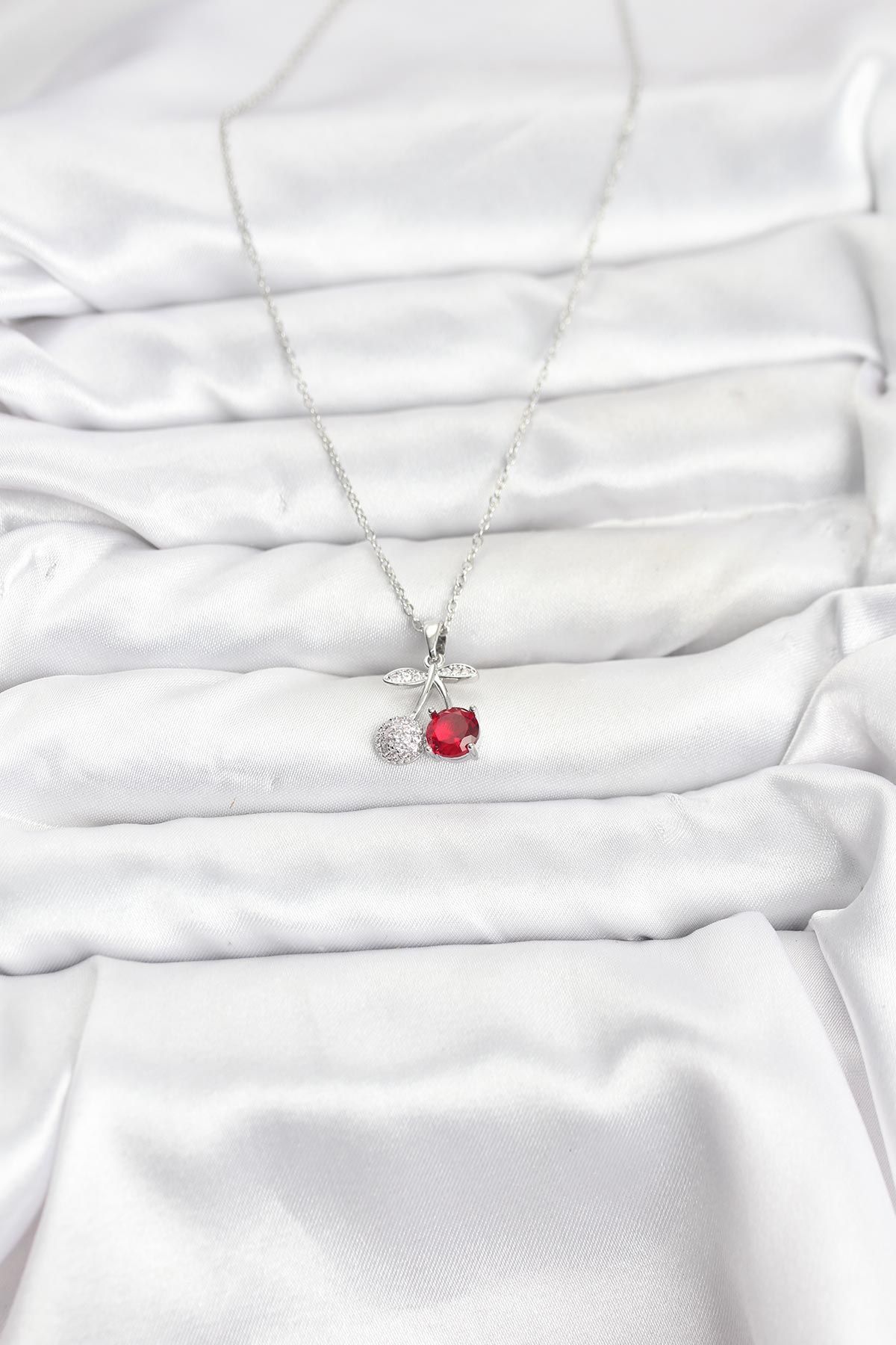 316L Çelik Zincir Gümüş Renk Kiraz Model Zirkon Taşlı Kadın Kolye - TJ-BKO10855