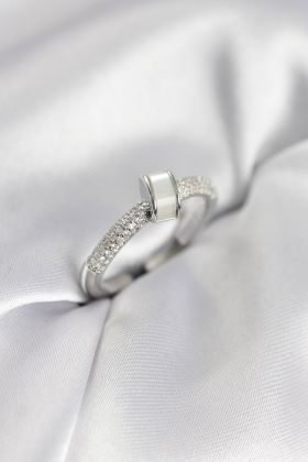 Zirkon Taşlı Sedefli Gümüş Renk Kadın Yüzük - TJ-BYK3941