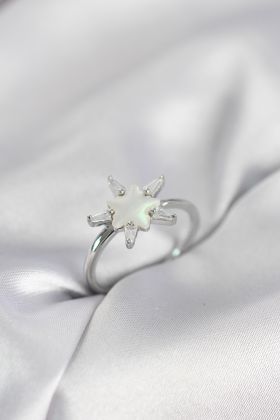 Gümüş Renk Yıldız Model Sedefli Zirkon Taşlı Kadın Yüzük - TJ-BYK4051