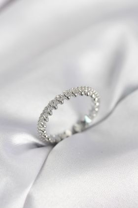 Gümüş Renk Sıralı Zirkon Taşlı Model Kadın Yüzük - TJ-BYK4059