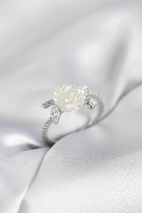 Gümüş Renk Gül Model Zirkon Taşlı Kadın Yüzük - TJ-BYK4063