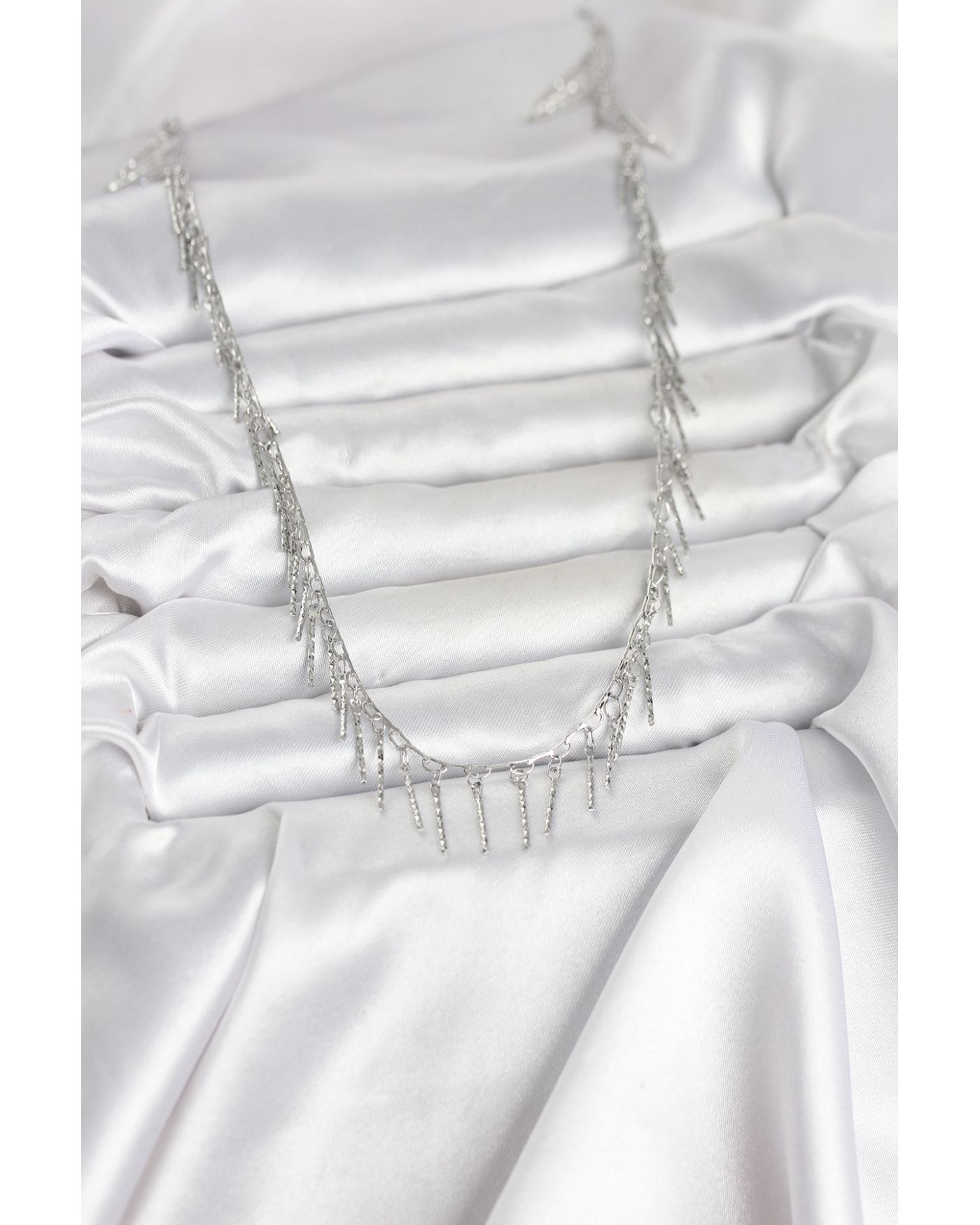 Pirinç Gümüş Renk Saçaklı Model Kadın Kolye - TJ-BKO11007