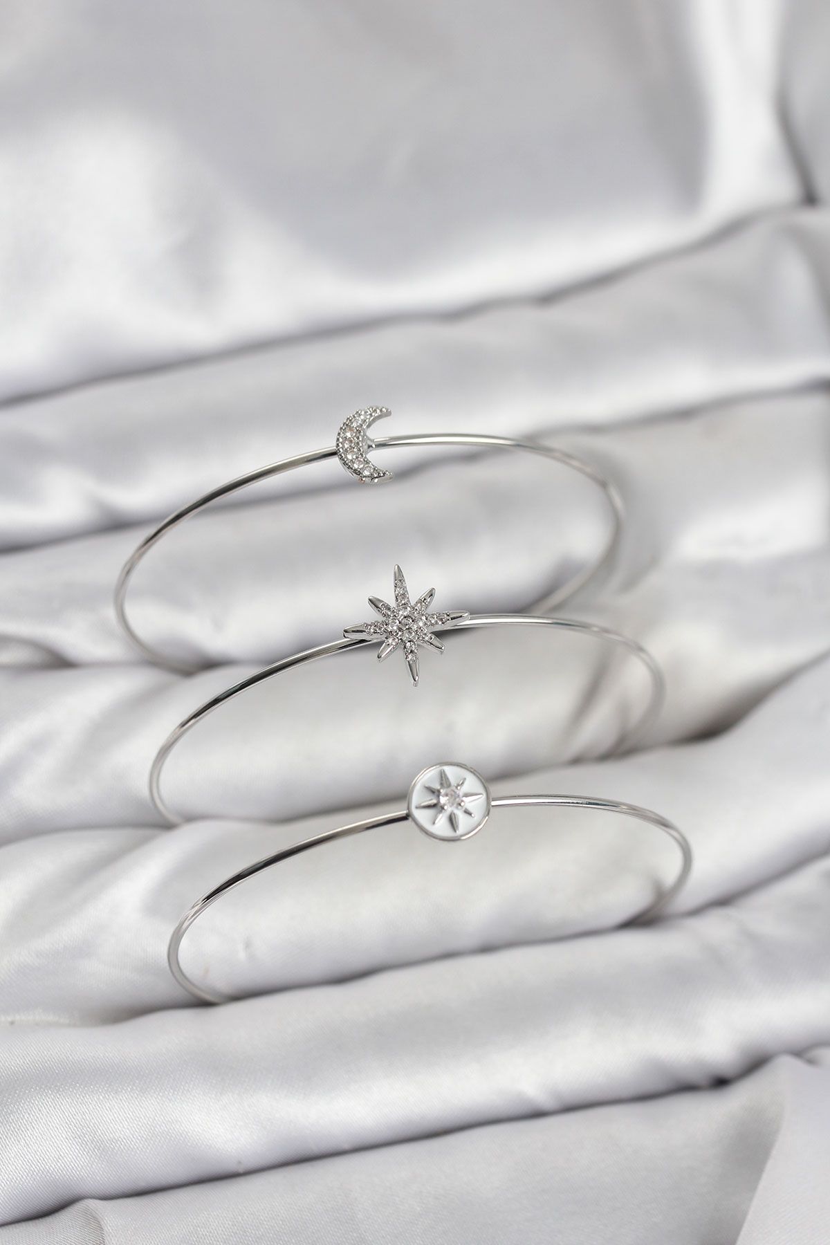 Gümüş Renk Zirkon Taşlı Kutup Yıldızı Model 3'lü Kadın Bileklik Kombini - TJ-BB8354