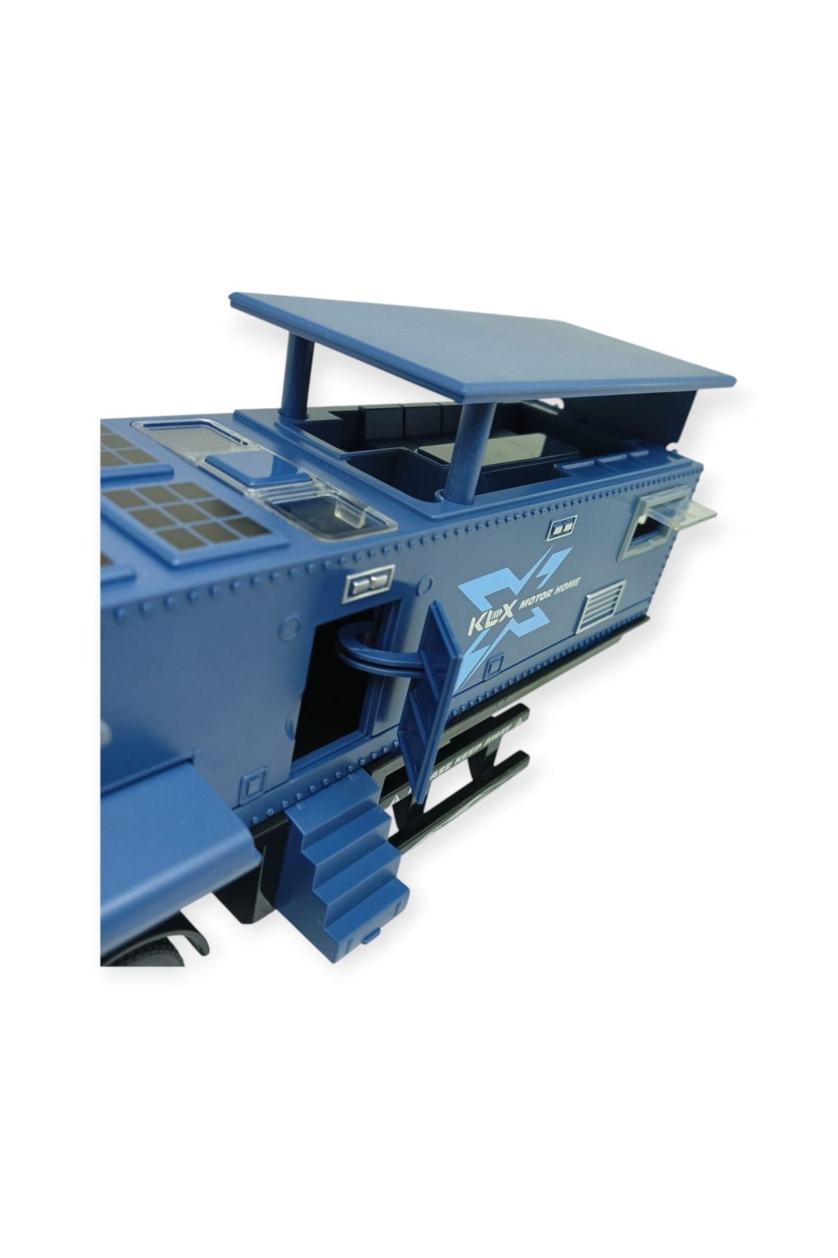 - SESLİ IŞIKLI KARAVAN DORSELİ TIR 1 Adet4