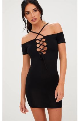 Omuzları Açık Elbise