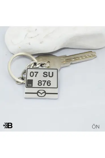 Mazda Logolu Plaka Anahtarlık - Kişiye Özel Mazda Plaka Kare Çelik Anahtarlık	